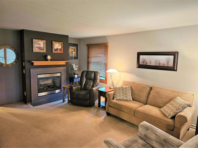 2005 OAK STREET, Oshkosh, WI 54901
