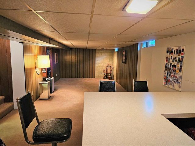 2005 OAK STREET, Oshkosh, WI 54901