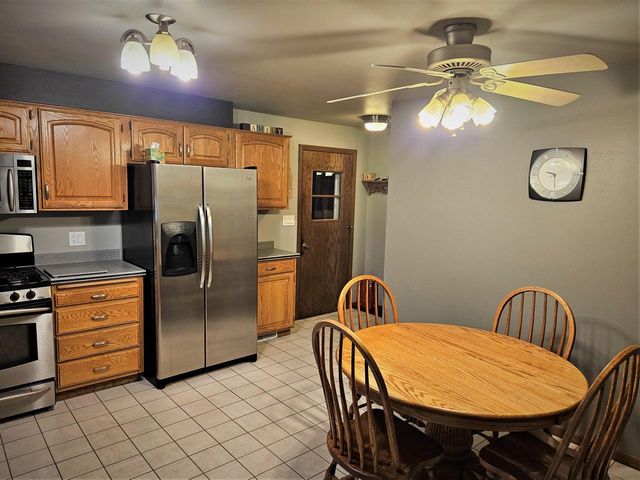 2005 OAK STREET, Oshkosh, WI 54901