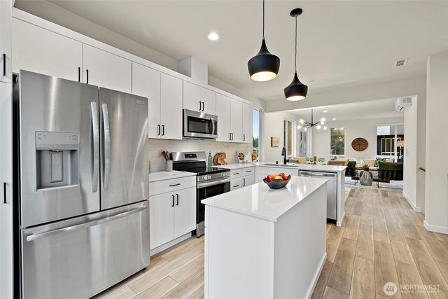 5015 144th Street SW #A4, Edmonds, WA 98026