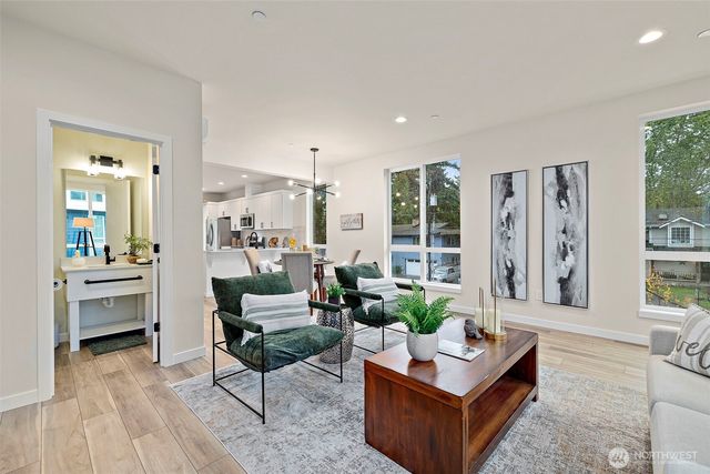 5015 144th Street SW #A4, Edmonds, WA 98026