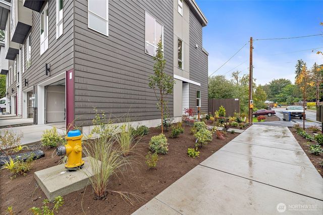 5015 144th Street SW #A4, Edmonds, WA 98026