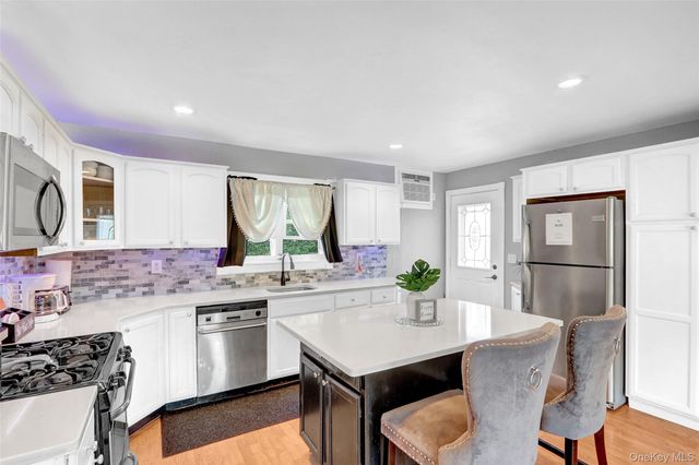 290 Eastwood, Deer Park, NY 11729
