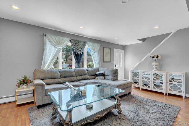290 Eastwood, Deer Park, NY 11729