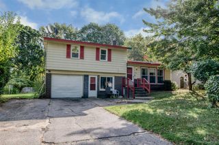 5064 Maple Creek Avenue, Kentwood, MI 49508