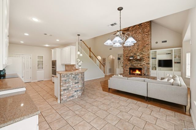 220 PRIVATE ROAD 4661, Castroville, TX 78009