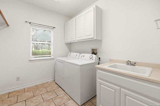 220 PRIVATE ROAD 4661, Castroville, TX 78009