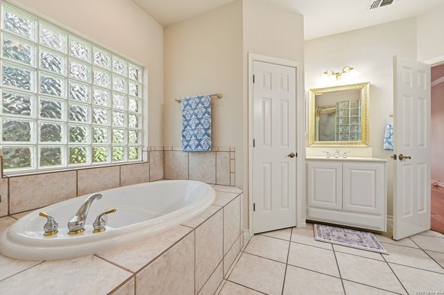 220 PRIVATE ROAD 4661, Castroville, TX 78009