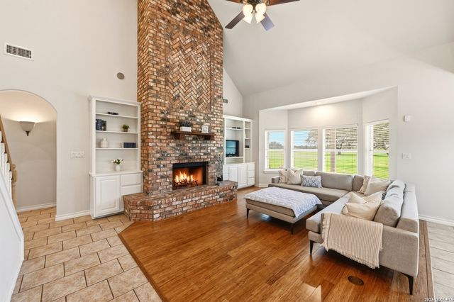 220 PRIVATE ROAD 4661, Castroville, TX 78009