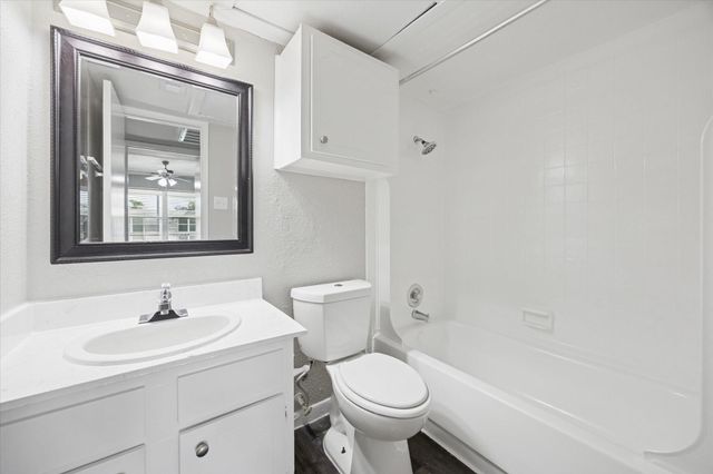 3800 Sherwood Lane 174, Houston, TX 77092