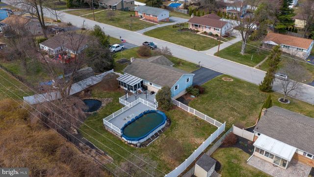 417 FREDERICK DR, Dallastown, PA 17313