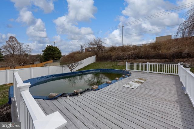 417 FREDERICK DR, Dallastown, PA 17313