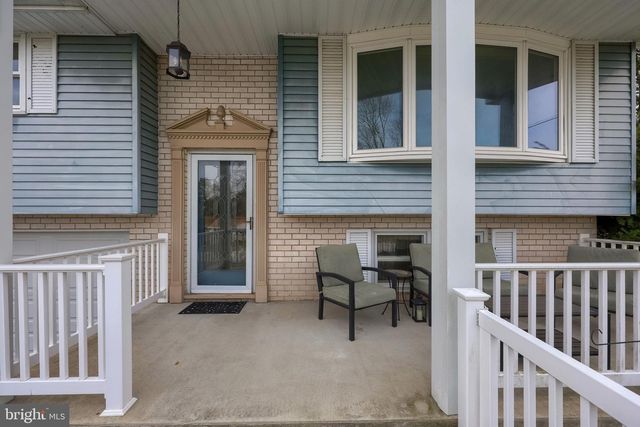 417 FREDERICK DR, Dallastown, PA 17313