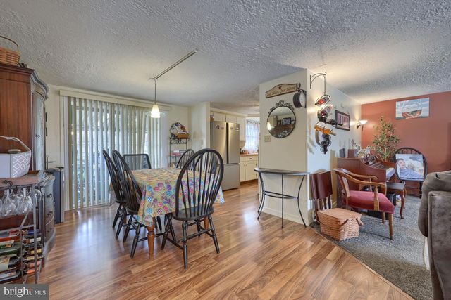 417 FREDERICK DR, Dallastown, PA 17313