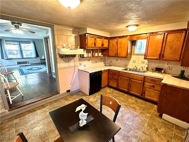 25550 Tungsten Road, Euclid, OH 44132