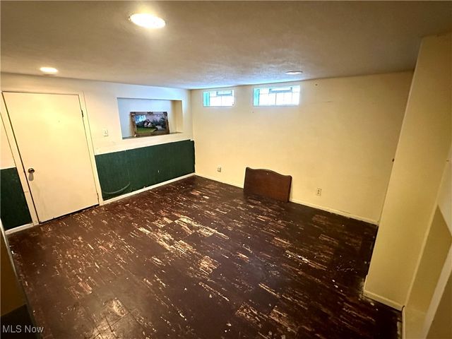 25550 Tungsten Road, Euclid, OH 44132