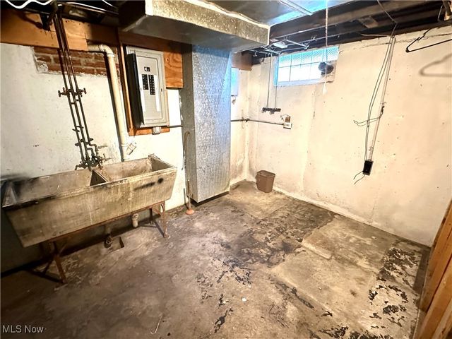 25550 Tungsten Road, Euclid, OH 44132