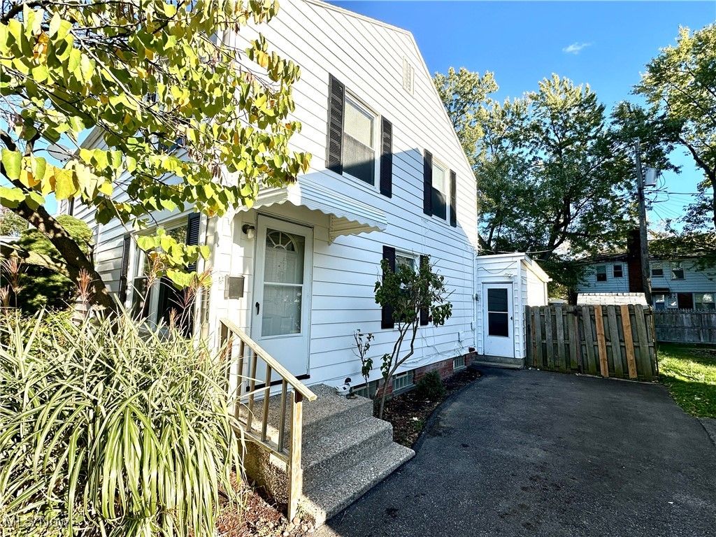 25550 Tungsten Road, Euclid, OH 44132