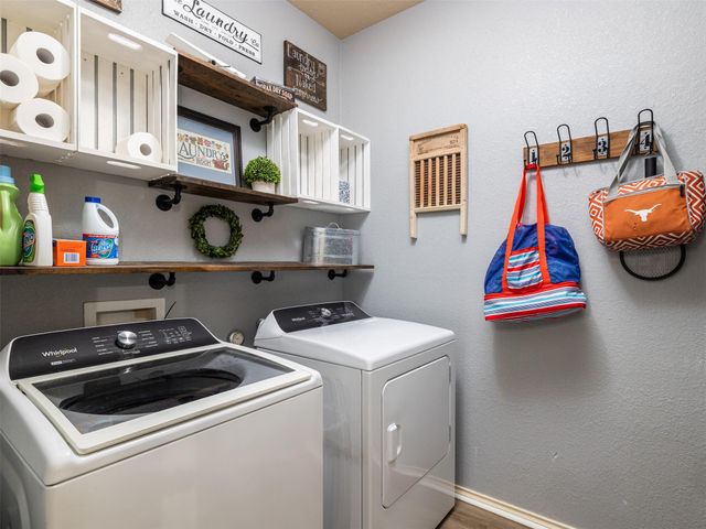 1016 Hondo LN, Hutto, TX 78634