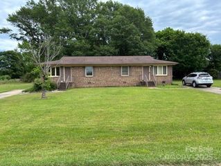 923/929 Pleasant Drive, Shelby, NC 28152