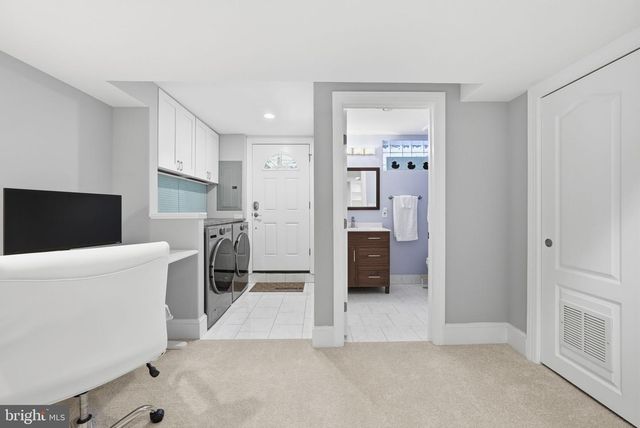 236 WESMOND DR, Alexandria, VA 22305