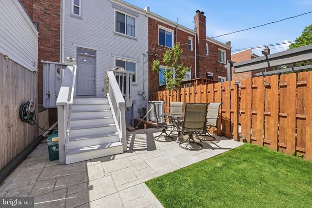 236 WESMOND DR, Alexandria, VA 22305