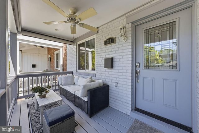 236 WESMOND DR, Alexandria, VA 22305