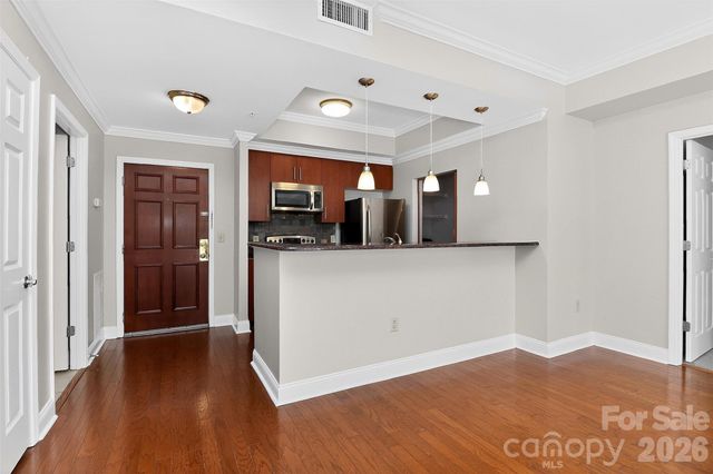 300 W 5th Street W 413, Charlotte, NC 28202