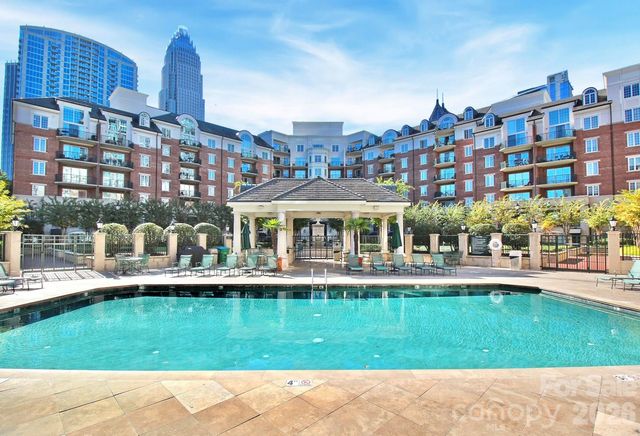 300 W 5th Street W 413, Charlotte, NC 28202