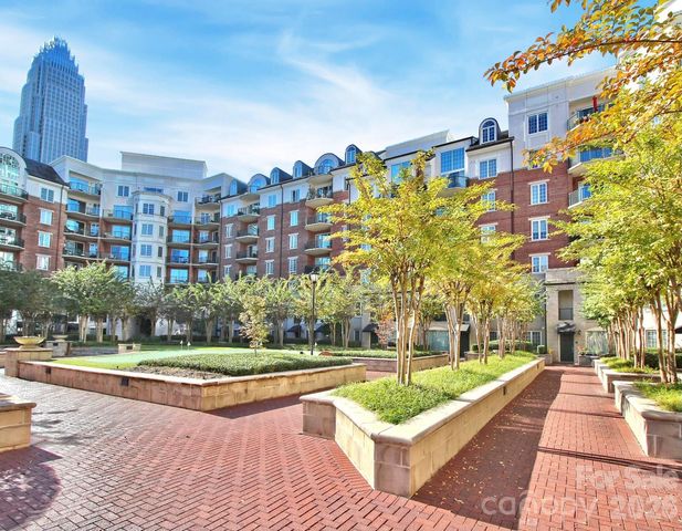 300 W 5th Street W 413, Charlotte, NC 28202