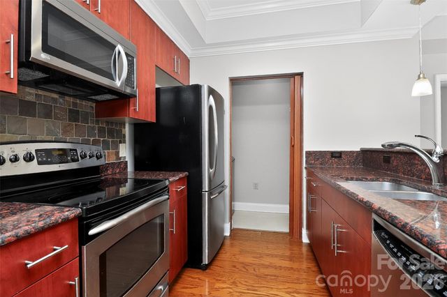 300 W 5th Street W 413, Charlotte, NC 28202