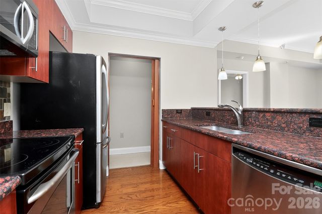 300 W 5th Street W 413, Charlotte, NC 28202