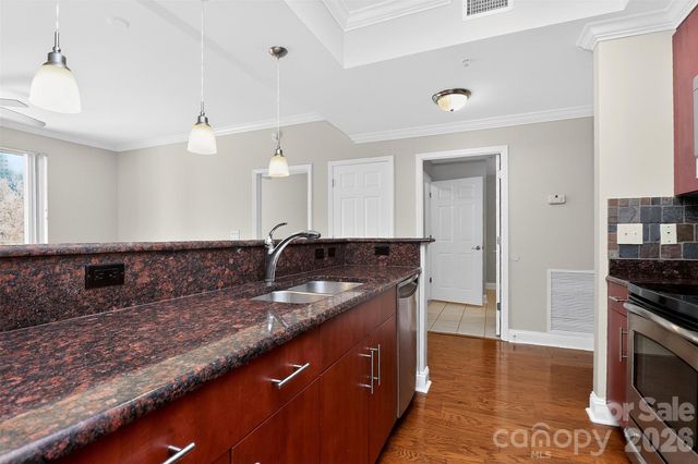 300 W 5th Street W 413, Charlotte, NC 28202