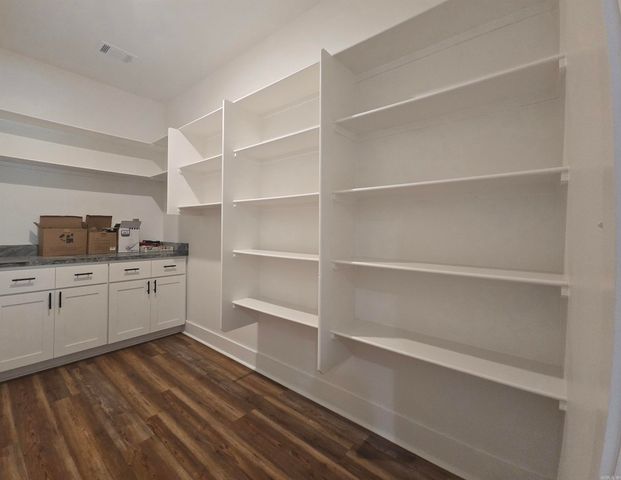 664 Hiram, Bauxite, AR 72011