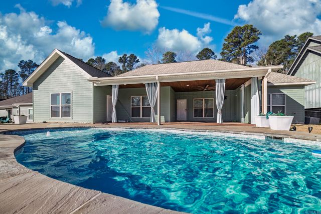 664 Hiram, Bauxite, AR 72011