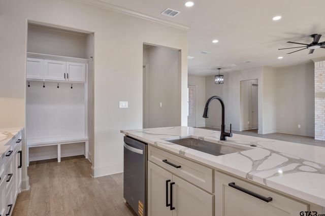 371 Mac Circle, Bullard, TX 75757