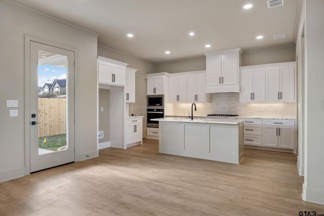 371 Mac Circle, Bullard, TX 75757