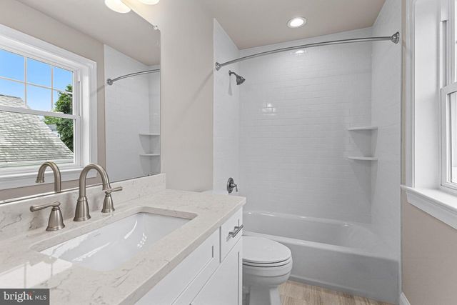 232 BROOK ST, Willow Grove, PA 19090