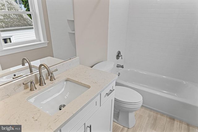 232 BROOK ST, Willow Grove, PA 19090