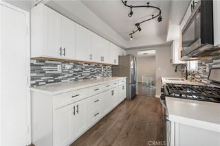 9946 Owensmouth 9, Chatsworth, CA 91311