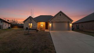 129 Oak Springs Loop, Mabank, TX 75156