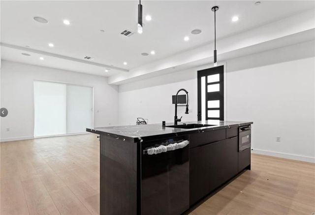 1807 Beloit Avenue 3, Los Angeles, CA 90025