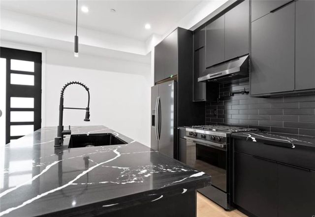 1807 Beloit Avenue 3, Los Angeles, CA 90025