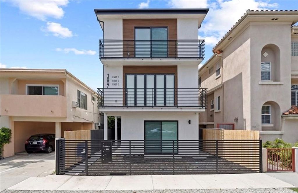 1807 Beloit Avenue 3, Los Angeles, CA 90025