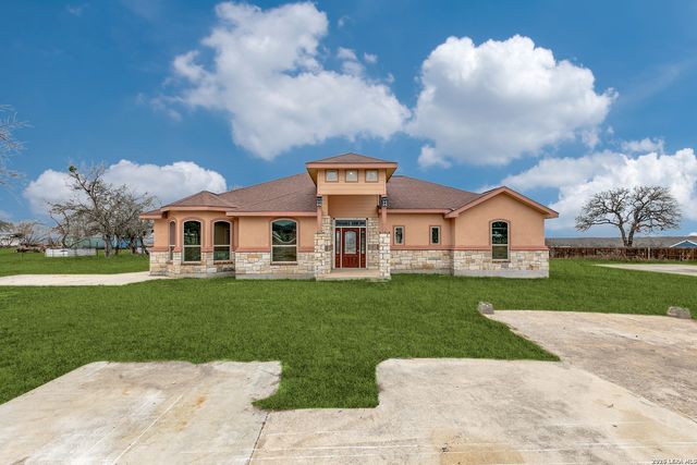 470 Blue Quail, Lytle, TX 78052
