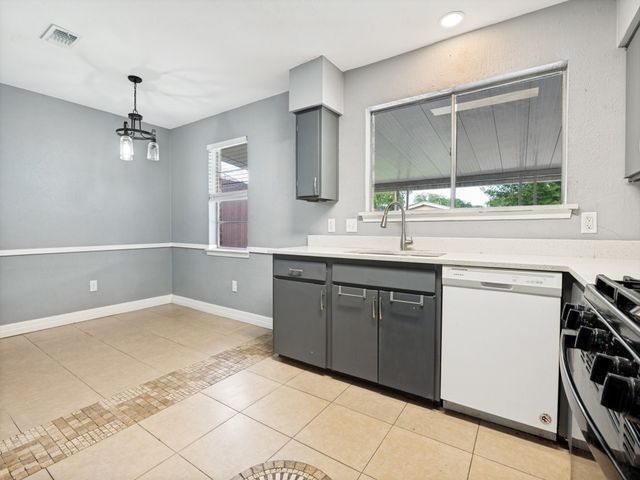 3122 Cheyenne Street, Irving, TX 75062