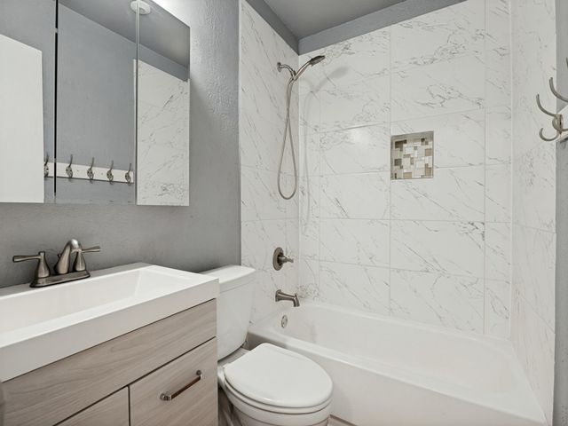 3122 Cheyenne Street, Irving, TX 75062