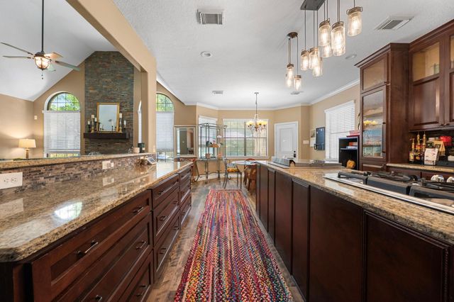 7810 Magnolia Cove Court, Humble, TX 77346