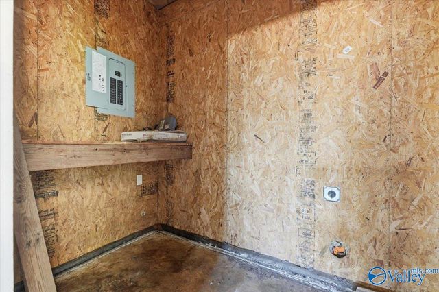 3709 S Westdale Court SW, Huntsville, AL 35805