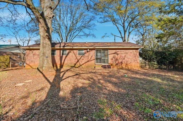 3709 S Westdale Court SW, Huntsville, AL 35805